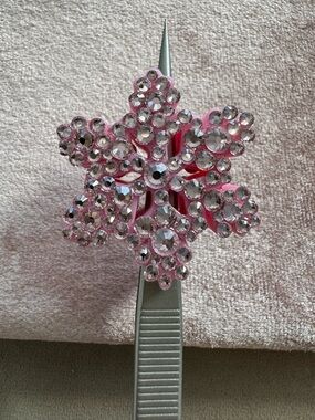 The Fawn Doe x Castle Crystals Pink Snowflake Straw Topper